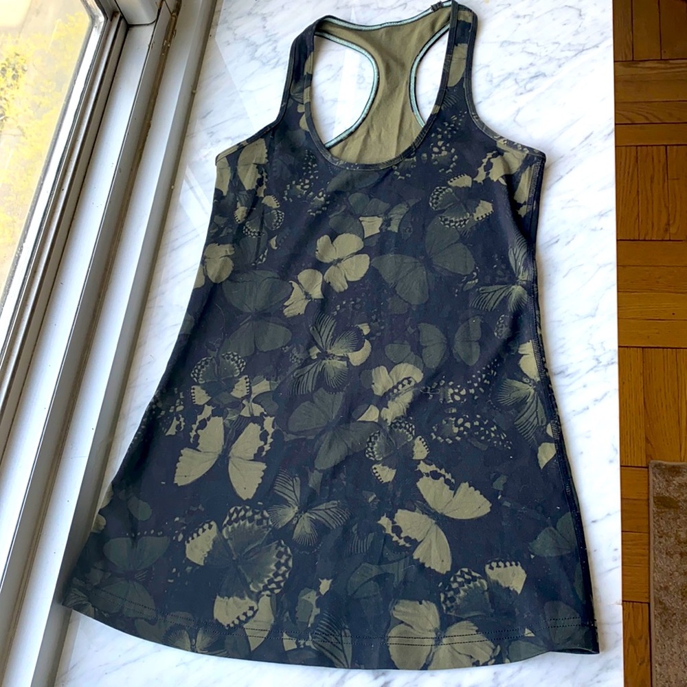 LULULEMON TOP NEVER WORN